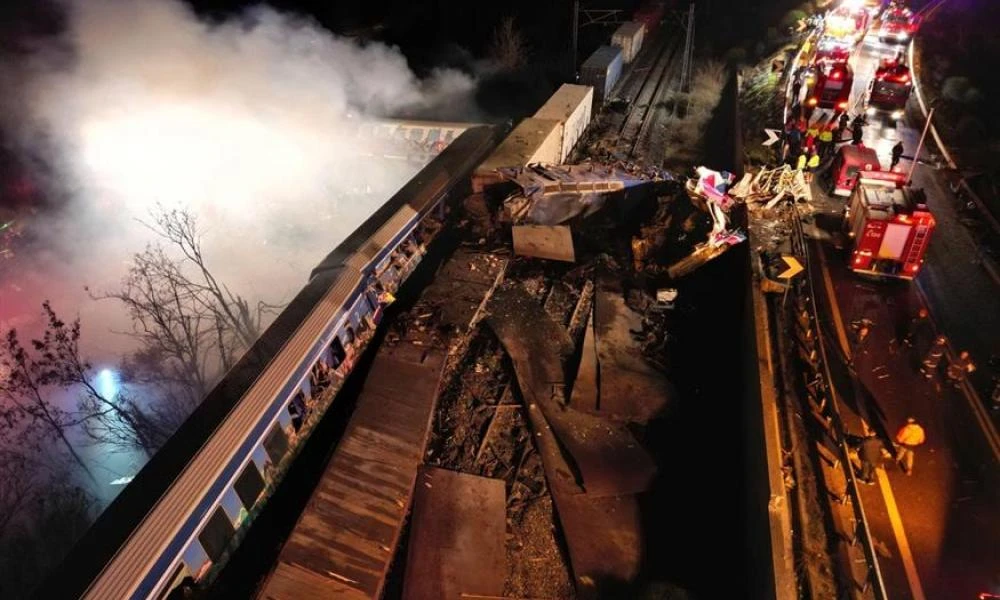 Τέμπη: Στο «κόκκινο» η πολιτική κόντρα για τα αποκαλυπτικά βίντεο